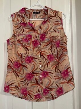 Women's size medium Notations Sleeveless Floral Button-Down Top flowers summer
